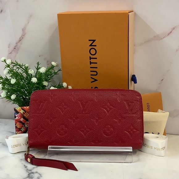 GUC Louis Vuitton Red Empreinte Zip Wallet - Picture 1 of 9